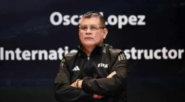 شوبير: أوسكار رويز لا يستحق إدارة لجنة الحكام